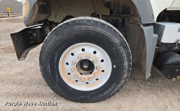 image for item EU3866 2009 Mack Granite dump truck