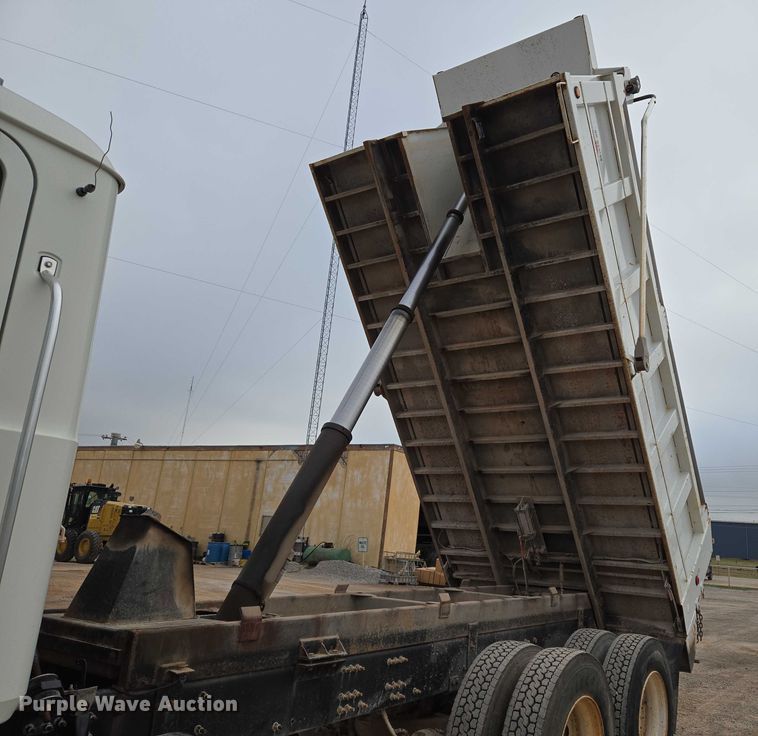 image for item EU3867 2009 Mack Granite dump truck