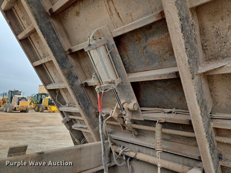 image for item EU3867 2009 Mack Granite dump truck