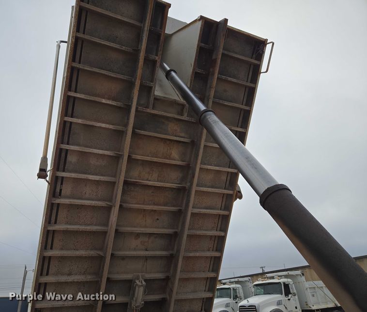 image for item EU3867 2009 Mack Granite dump truck