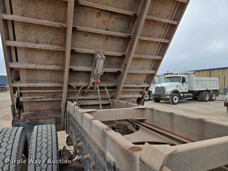 image for item EU3867 2009 Mack Granite dump truck