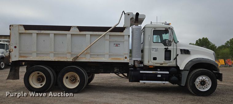 image for item EU3867 2009 Mack Granite dump truck