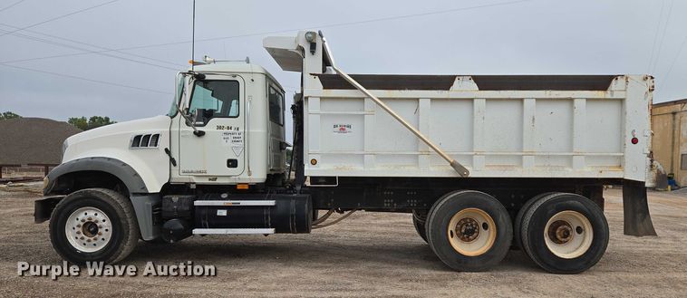 image for item EU3867 2009 Mack Granite dump truck