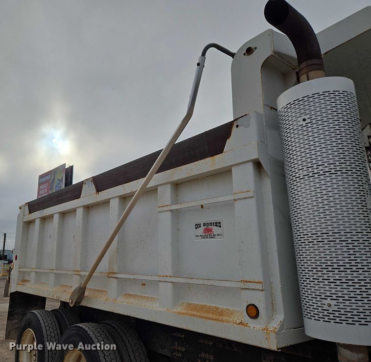 image for item EU3867 2009 Mack Granite dump truck