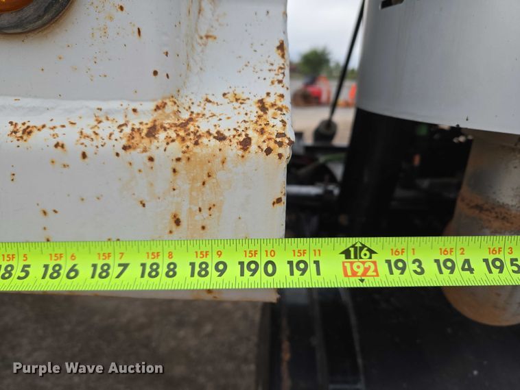 image for item EU3867 2009 Mack Granite dump truck