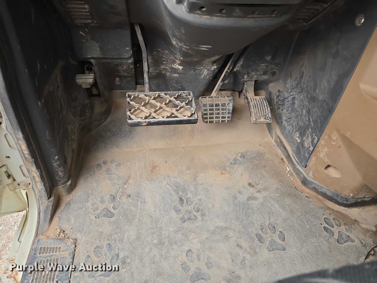 image for item EU3867 2009 Mack Granite dump truck