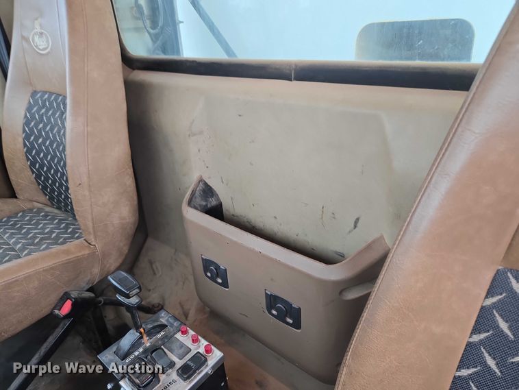 image for item EU3867 2009 Mack Granite dump truck