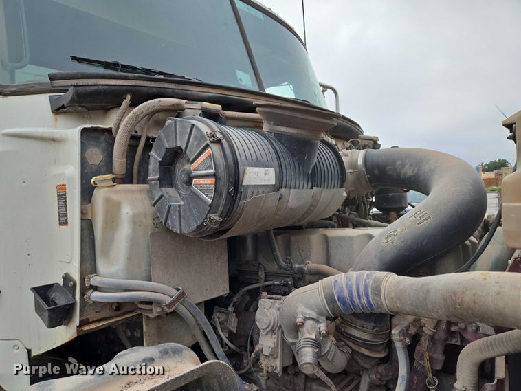 image for item EU3867 2009 Mack Granite dump truck