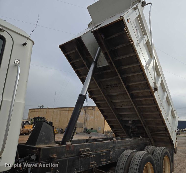 image for item EU3868 2009 Mack Granite dump truck