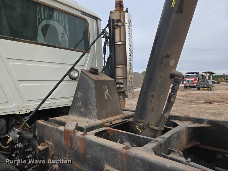 image for item EU3868 2009 Mack Granite dump truck