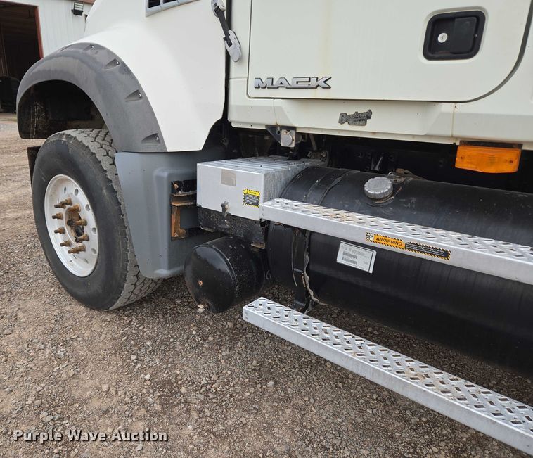 image for item EU3868 2009 Mack Granite dump truck