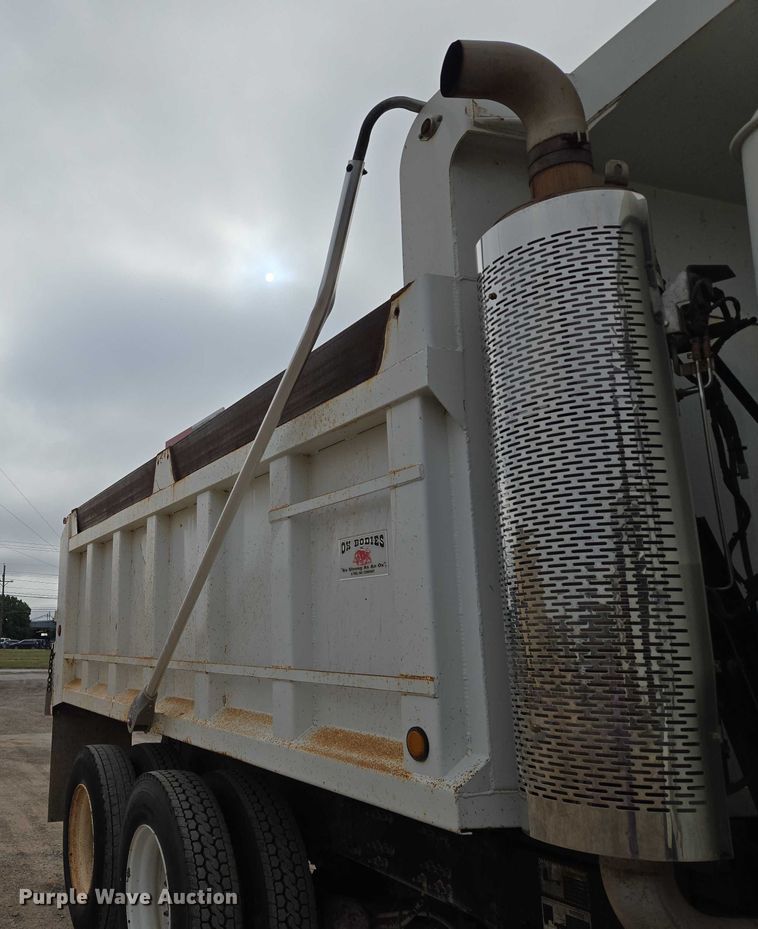 image for item EU3868 2009 Mack Granite dump truck