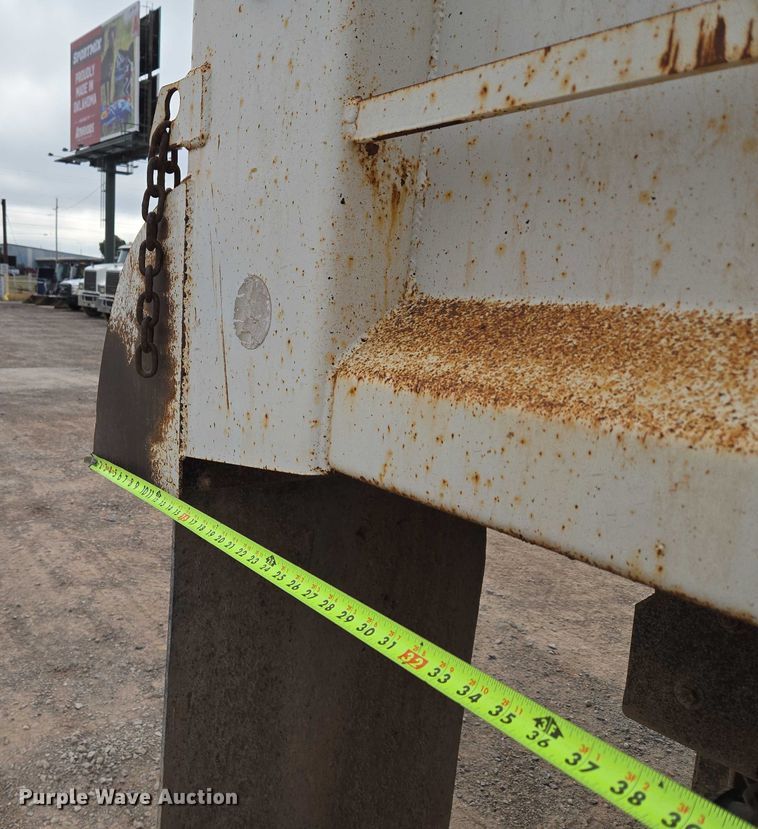 image for item EU3868 2009 Mack Granite dump truck