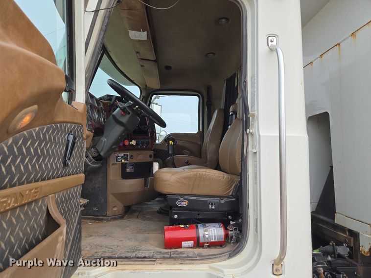 image for item EU3868 2009 Mack Granite dump truck