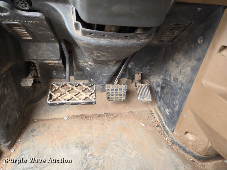 image for item EU3868 2009 Mack Granite dump truck