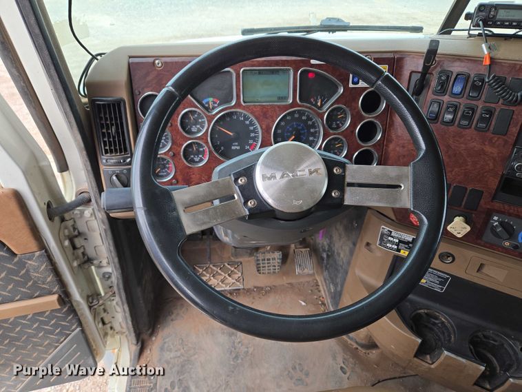 image for item EU3868 2009 Mack Granite dump truck