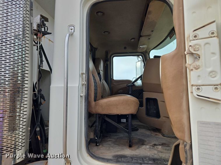 image for item EU3868 2009 Mack Granite dump truck