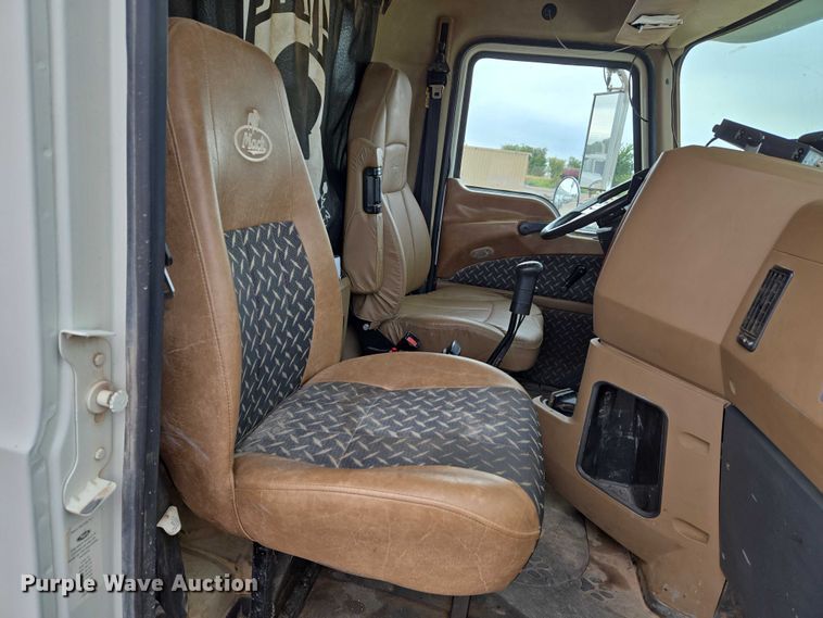 image for item EU3868 2009 Mack Granite dump truck