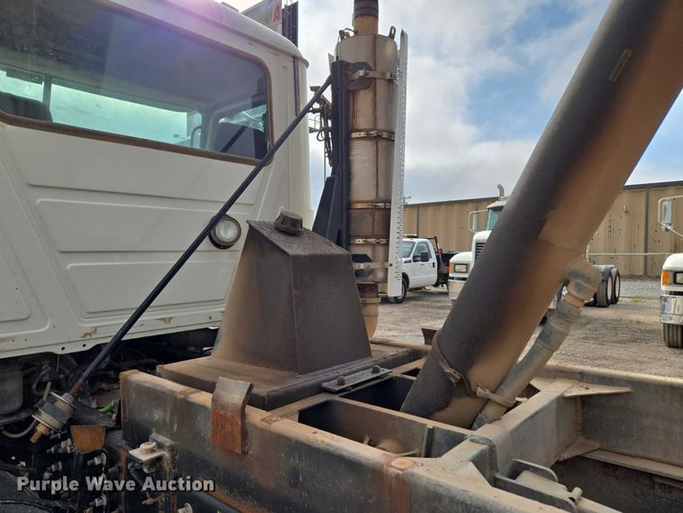 image for item EU3869 2009 Mack Granite dump truck