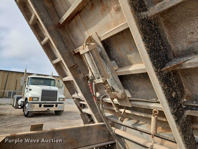 image for item EU3869 2009 Mack Granite dump truck