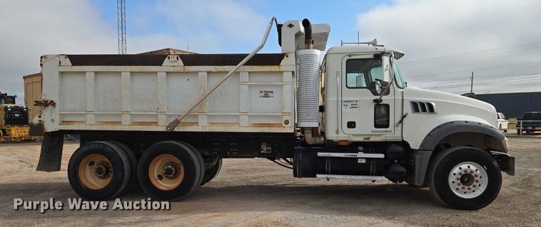 image for item EU3869 2009 Mack Granite dump truck