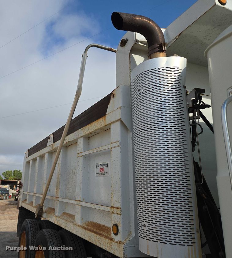 image for item EU3869 2009 Mack Granite dump truck