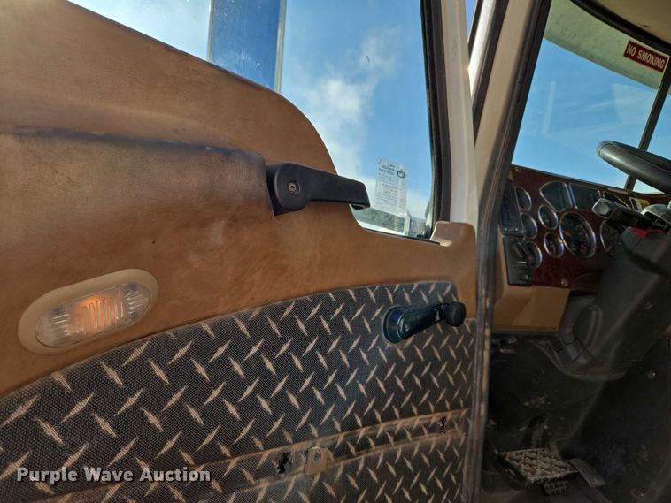 image for item EU3869 2009 Mack Granite dump truck