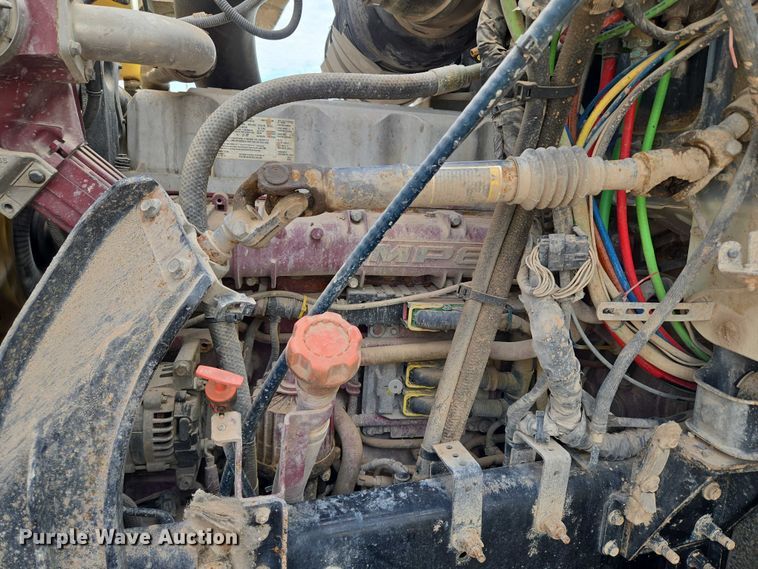 image for item EU3870 2009 Mack Pinnacle CHU613 semi truck