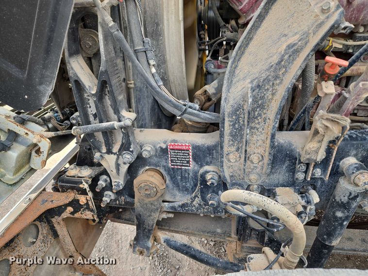 image for item EU3870 2009 Mack Pinnacle CHU613 semi truck