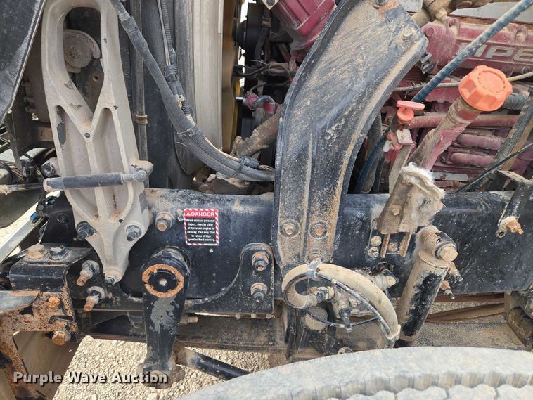 image for item EU3871 2009 Mack Pinnacle CHU613 semi truck