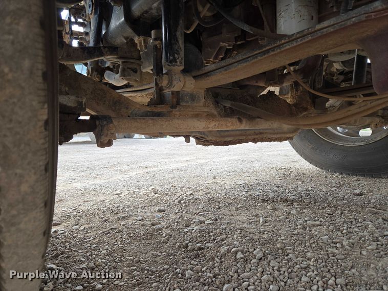 image for item EU3871 2009 Mack Pinnacle CHU613 semi truck