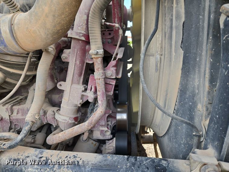 image for item EU3872 2009 Mack Pinnacle CHU613 semi truck