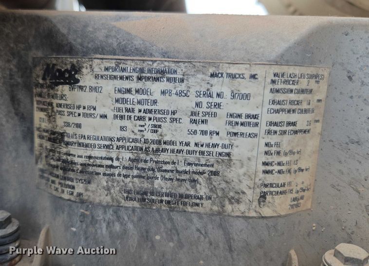 image for item EU3872 2009 Mack Pinnacle CHU613 semi truck