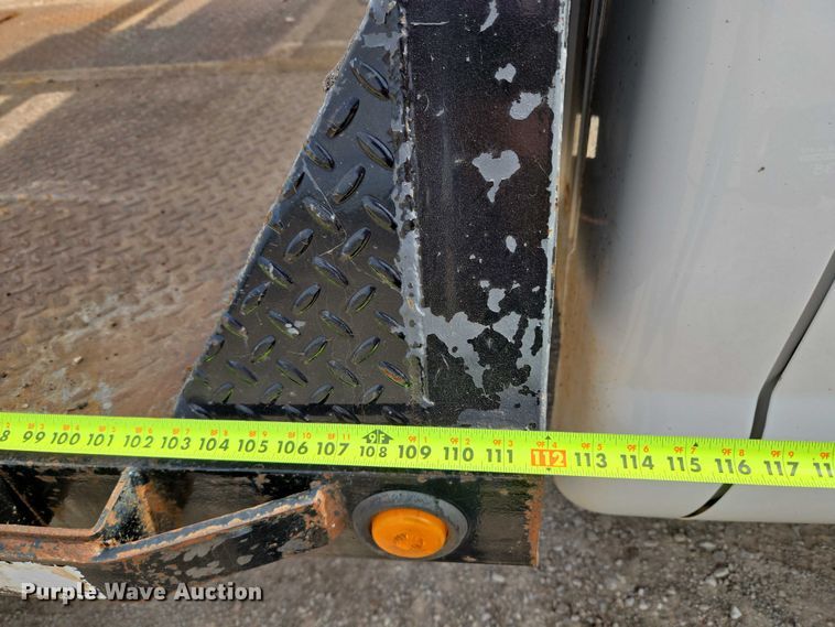 image for item EU3873 2012 Ford F350 Super Duty  flatbed pickup truck