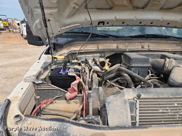 image for item EU3873 2012 Ford F350 Super Duty  flatbed pickup truck