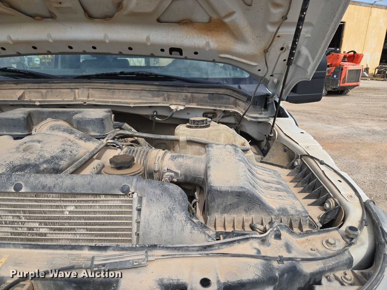 image for item EU3873 2012 Ford F350 Super Duty  flatbed pickup truck