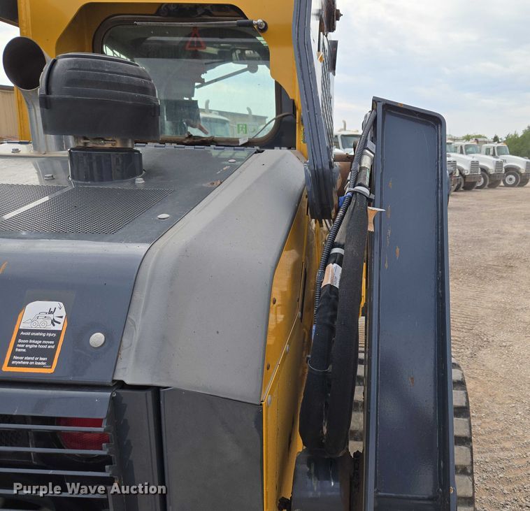 image for item EU3875 2018 John Deere 333G tracked skid steer loader