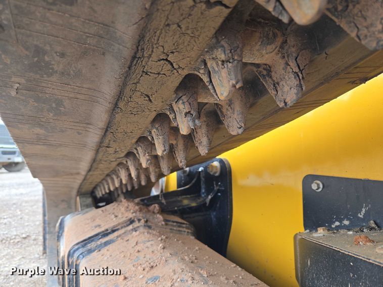 image for item EU3875 2018 John Deere 333G tracked skid steer loader