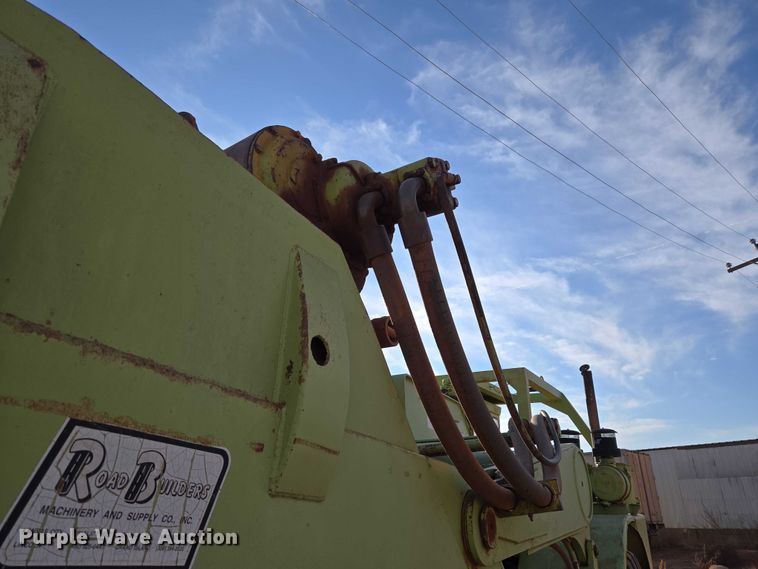 image for item EU3878 1978 Terex 33T0T-H elevating scraper