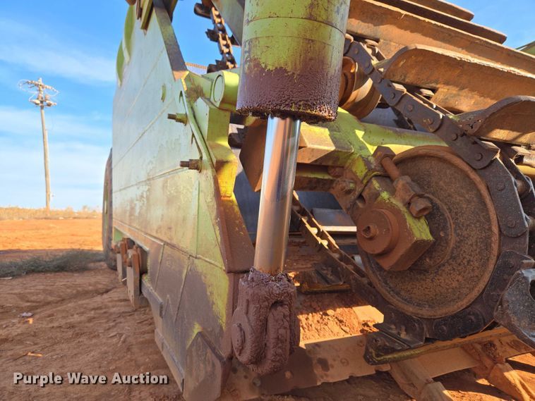 image for item EU3878 1978 Terex 33T0T-H elevating scraper