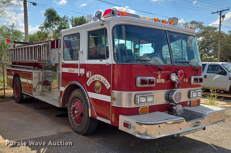 image for item EU3879 1986 Pierce Arrow pumper fire truck