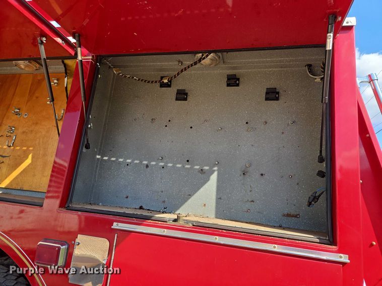 image for item EU3879 1986 Pierce Arrow pumper fire truck