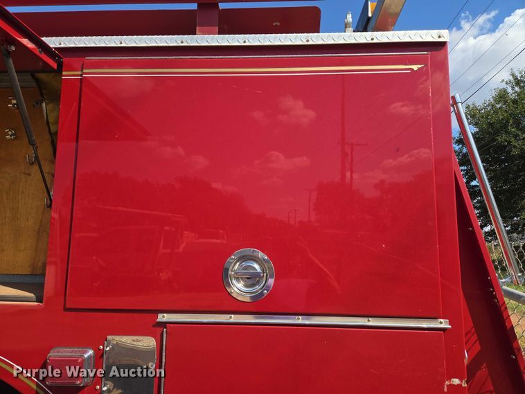 image for item EU3879 1986 Pierce Arrow pumper fire truck