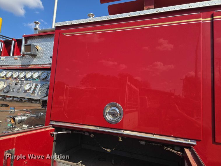 image for item EU3879 1986 Pierce Arrow pumper fire truck