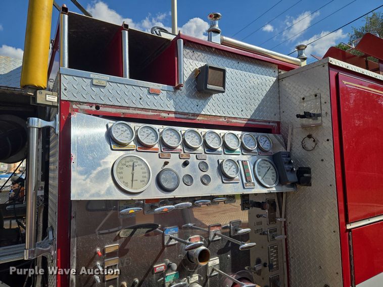 image for item EU3879 1986 Pierce Arrow pumper fire truck