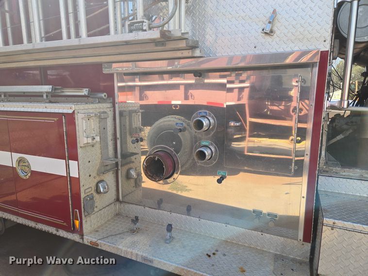 image for item EU3879 1986 Pierce Arrow pumper fire truck