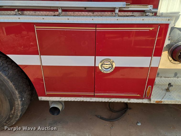 image for item EU3879 1986 Pierce Arrow pumper fire truck
