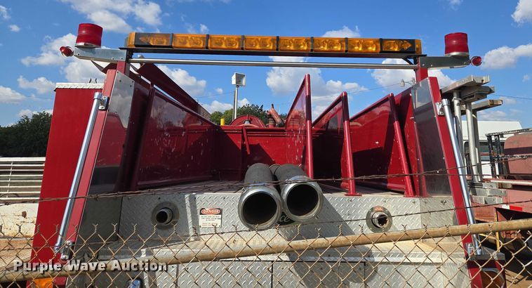 image for item EU3879 1986 Pierce Arrow pumper fire truck