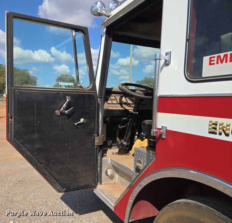 image for item EU3879 1986 Pierce Arrow pumper fire truck