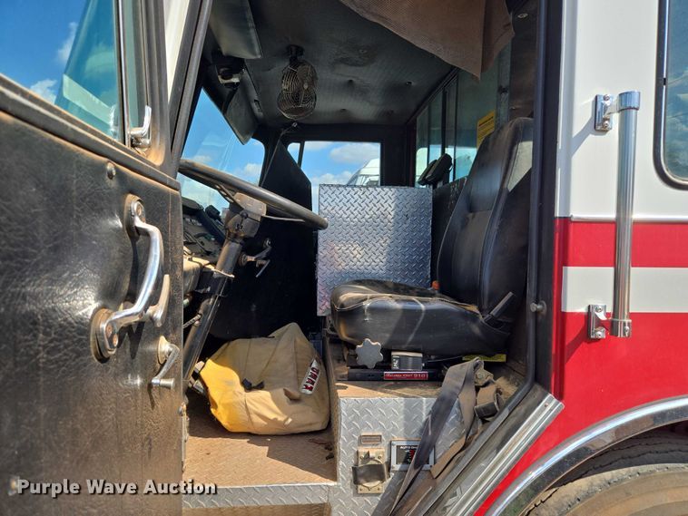 image for item EU3879 1986 Pierce Arrow pumper fire truck